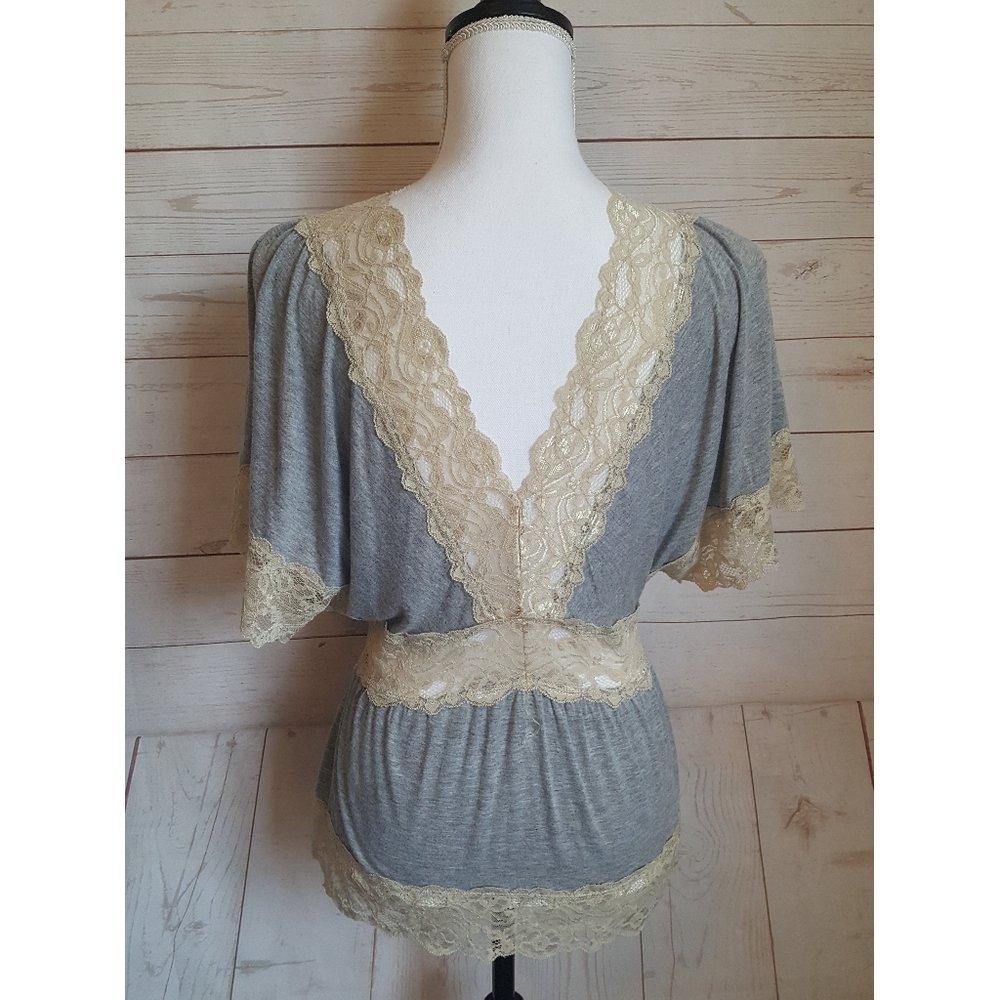 Romantic Boho Style Lace Detail Top | Size XS/S - Picture 6 of 6